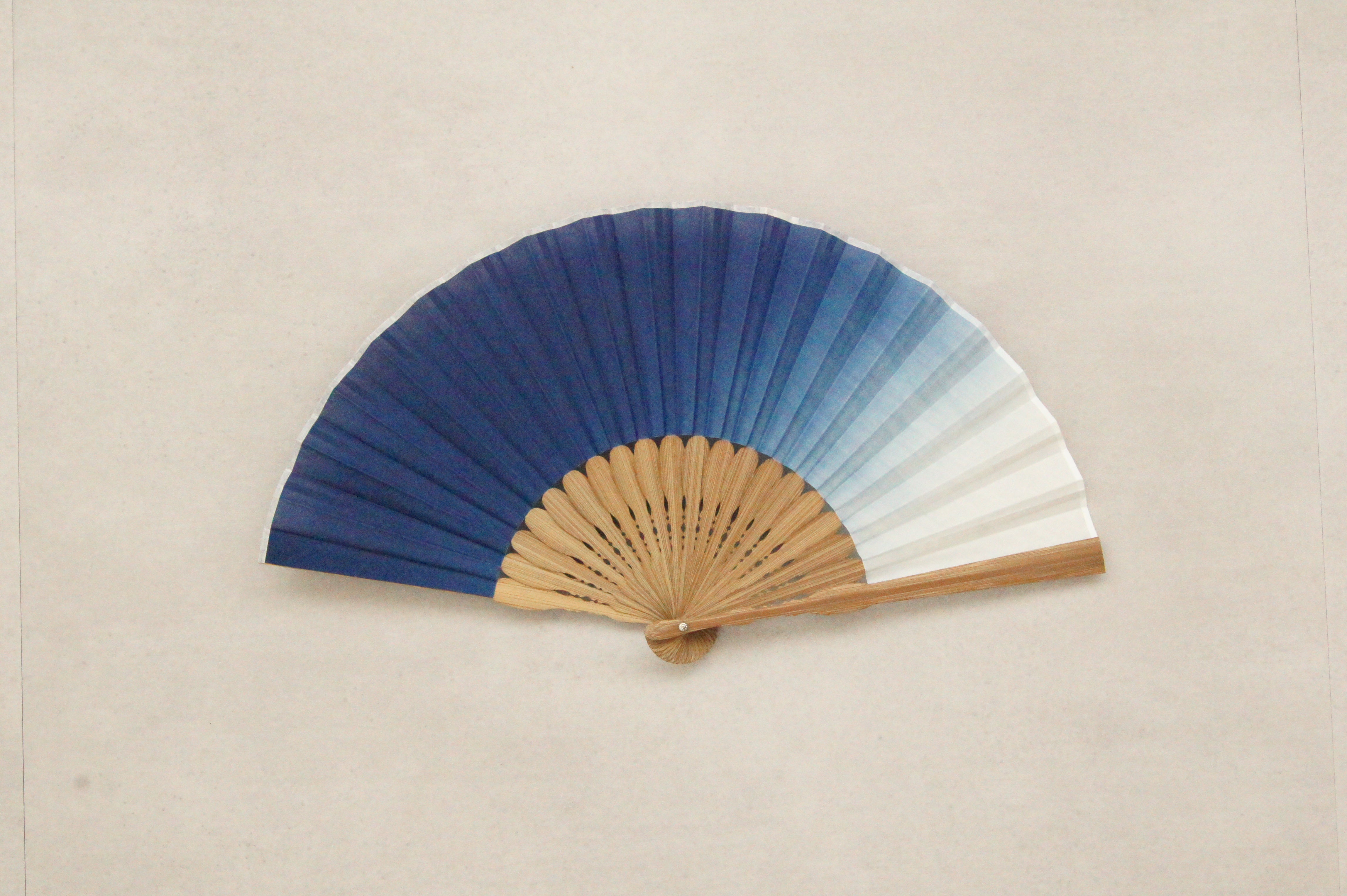 島藍扇子【予約受付中】 – 島藍農園